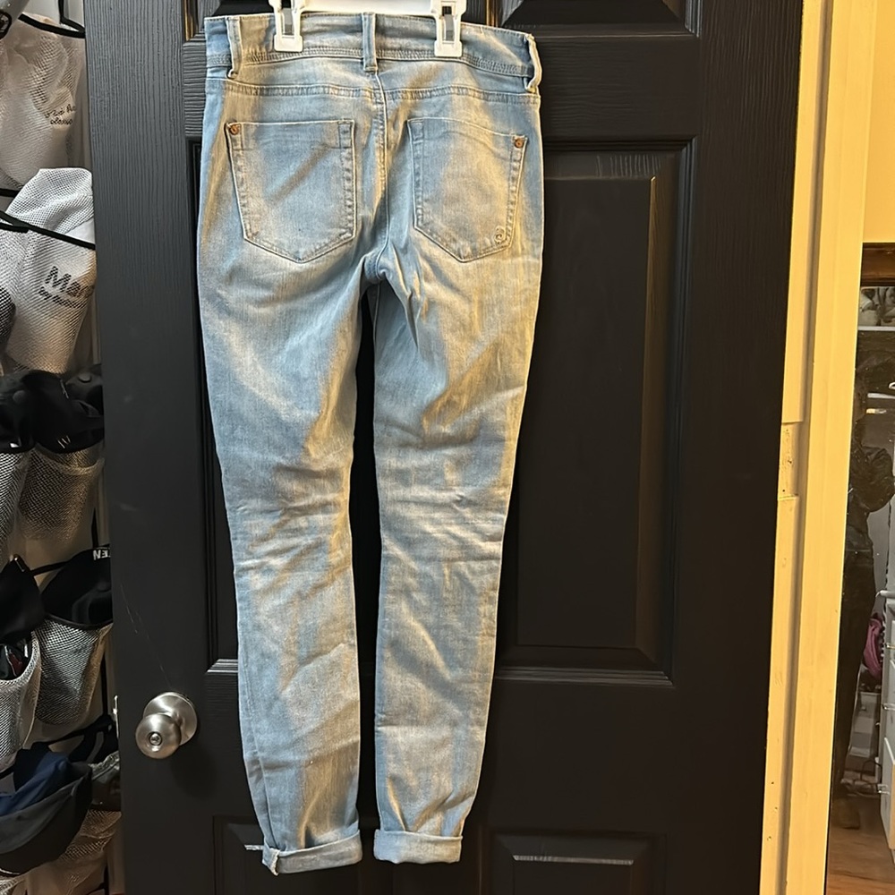 Distressed Jeans - Picture 6 of 7